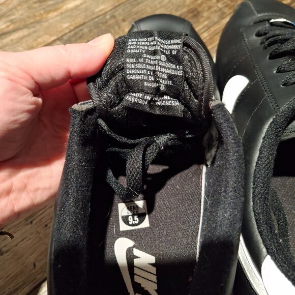 Nike Cortez shoes - Picture 3 of 11